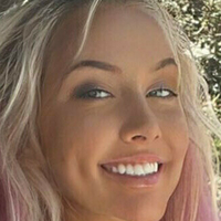 nickisee Naken