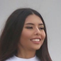 Nicole Esparza Naken