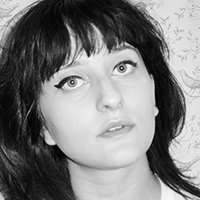Nina Ljeti Naken