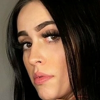 Novaskyee Naken
