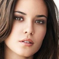 Odette Yustman Naken