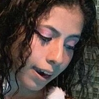 Pao Reyes Naken