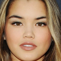 Paris Berelc Naken
