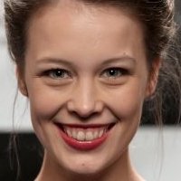 Paula Beer Naken