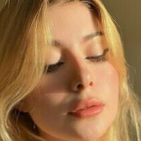 Paula Eal Naken