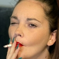 phoebesmokes Naken