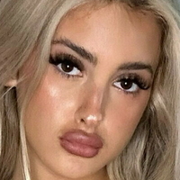 pixie Naken