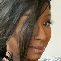 Priscilla Reiss Naken