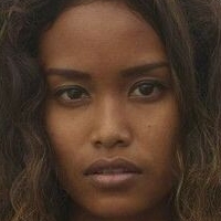 Putri Naken
