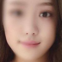 Riley Roze Naken