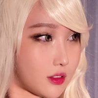 RinnieRiot Naken