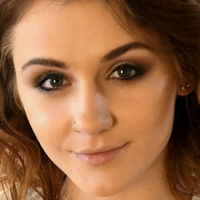 Rosalyn Sphinx Naken