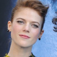 Rose Leslie Naken