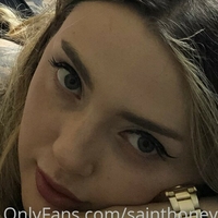 sainthoneyxxx Naken