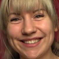 Samanta Lily Naken