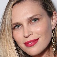 Sara Foster Naken
