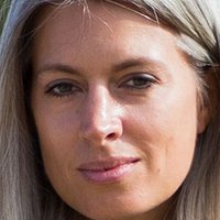 Sarah Harris Naken