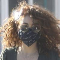 Sarah Hyland Naken