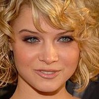 Sarah Jones Naken