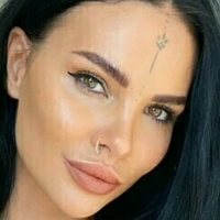 sarahakiss Naken