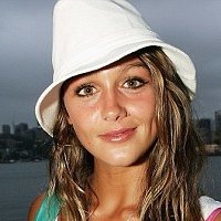 Sharni Vinson Naken