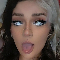 skyrhi Naken