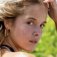 Sophie Jewel Naken