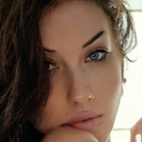 Stefania Aames Naken