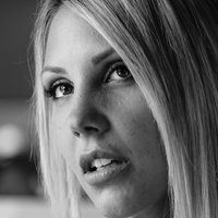 Stephanie Lindner Naken