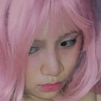 Strawberry Carmine Naken