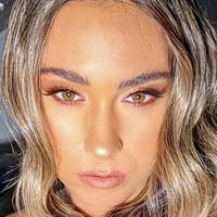 Talia Ron Naken