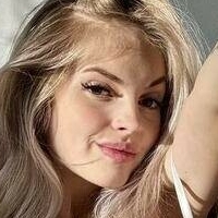 tati_tatiii18 Naken