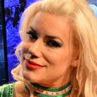 Taya Valkyrie Naken