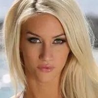 Taylor Seinturier Naken