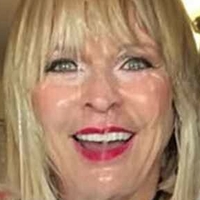 Toyah Naken