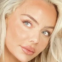 Trine Petronella Naken