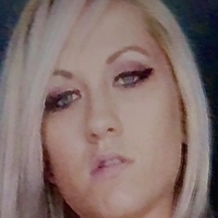 Trixie Thomas Naken