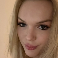 tslunaa Naken