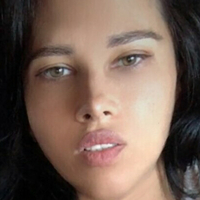 Uma  Naken