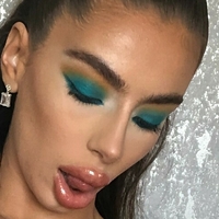 Unaataylor Naken