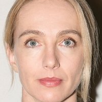 Ursina Lardi Naken