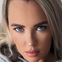 valentinavictoriafree Naken