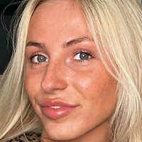 vanessajohansen Naken