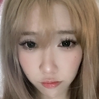 vellezy Naken
