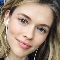 Victoria Lee Naken
