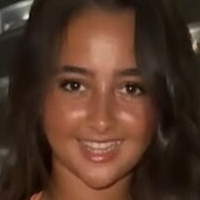 Zarah McAdam Naken